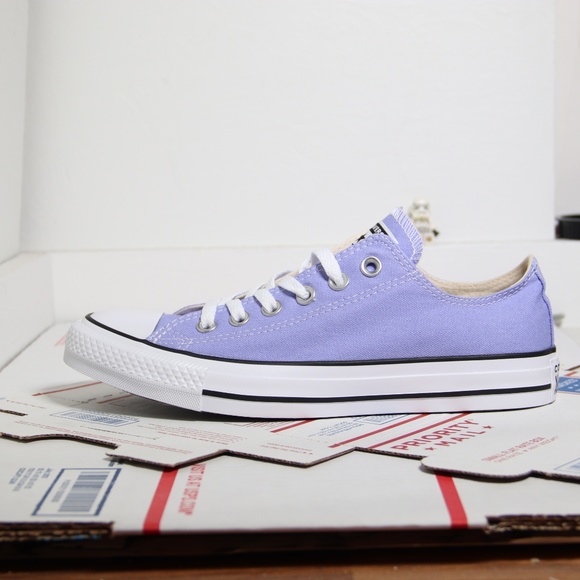 Converse Classic Light Purple All Star Low Tops - Picture 4 of 6